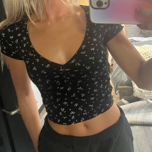 Brandy Melville Cropped Short-Sleeve Top